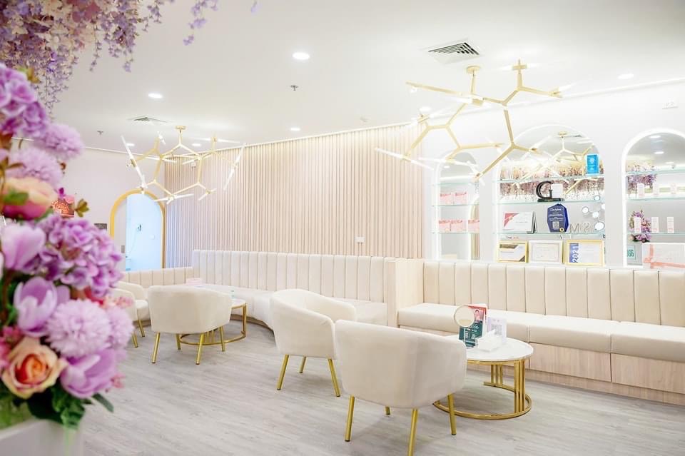 The Cosmo Clinic