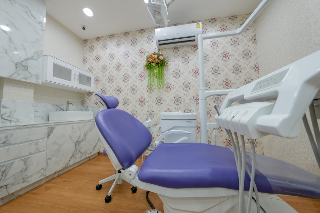 Saphankhwai Skytrain Dental Clinic