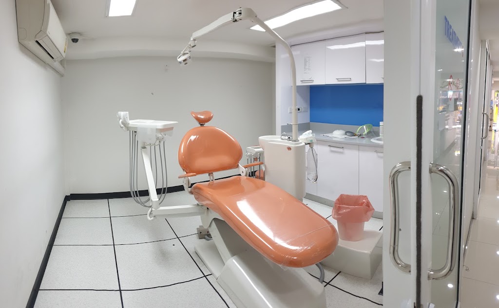 Bright Smile Dental Clinic